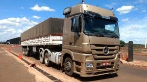 camion-contaba-con-un-doble-fondo